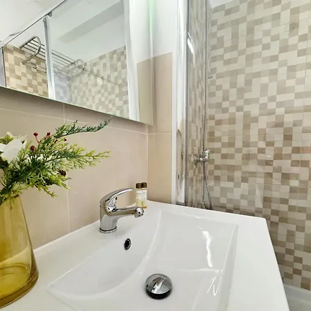 Arcos Flat Next To The By Homeful Homes Апартаменты *