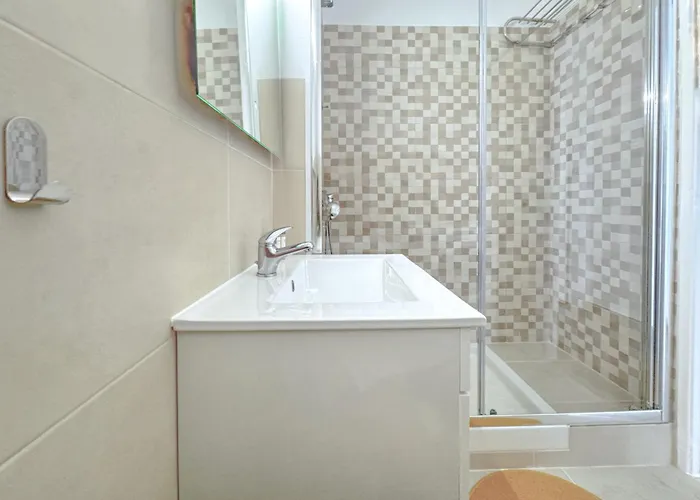 Arcos Flat Next To The By Homeful Homes * パコ・デ・アルコス